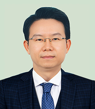 創會理事長 張學逸